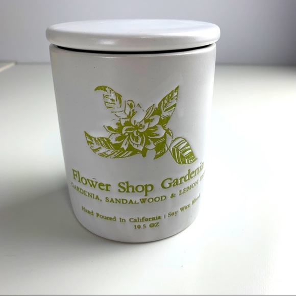 Gardenia And Sandalwood Candle